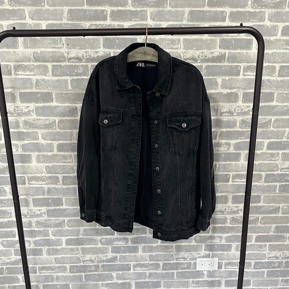 Zara Denim Jacket - Picture 1 of 3